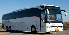 Nieuwe huisstijl pand en nieuwe touringcar