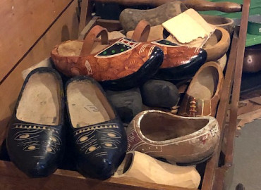 Kerststukje maken bij de klompenmaker