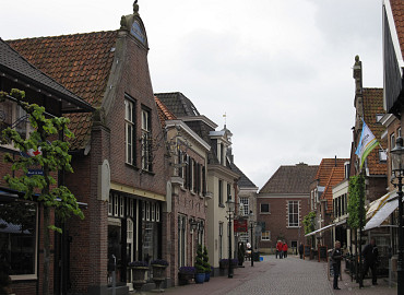 Bij Saartje en in de schoolbanken