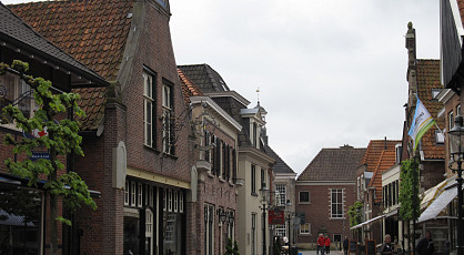 Bij Saartje en in de schoolbanken